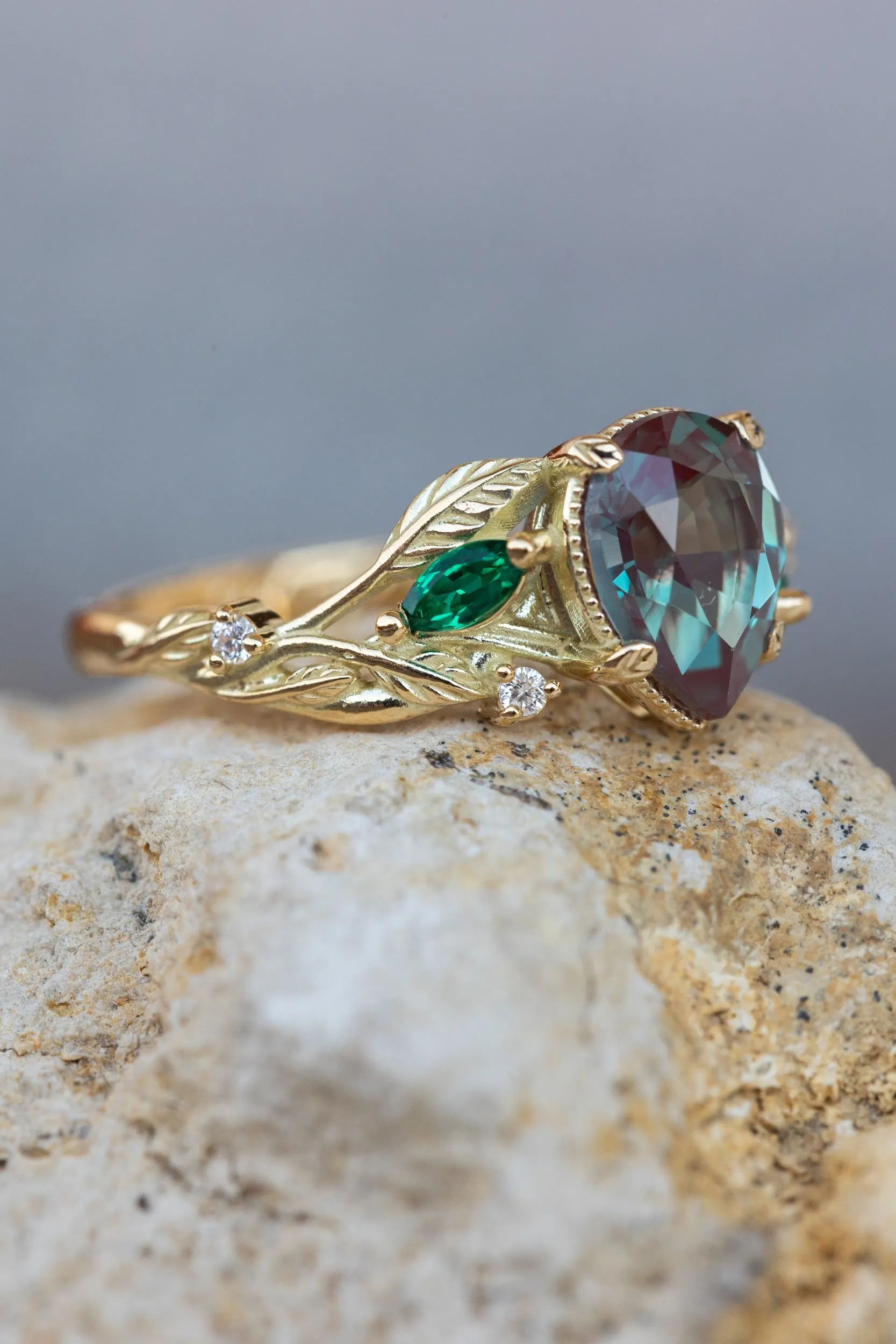 Alexandrite and accent emeralds bridal ring set, ethical gemstones engagement ring set / Patricia