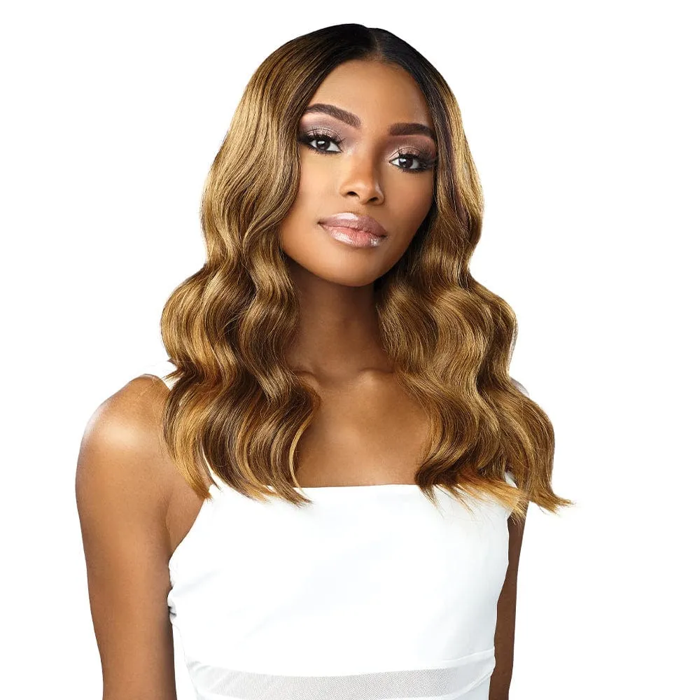 BEACH WAVE 20″ | Sensationnel Butta Lace Human Hair Blend HD Lace Front Wig