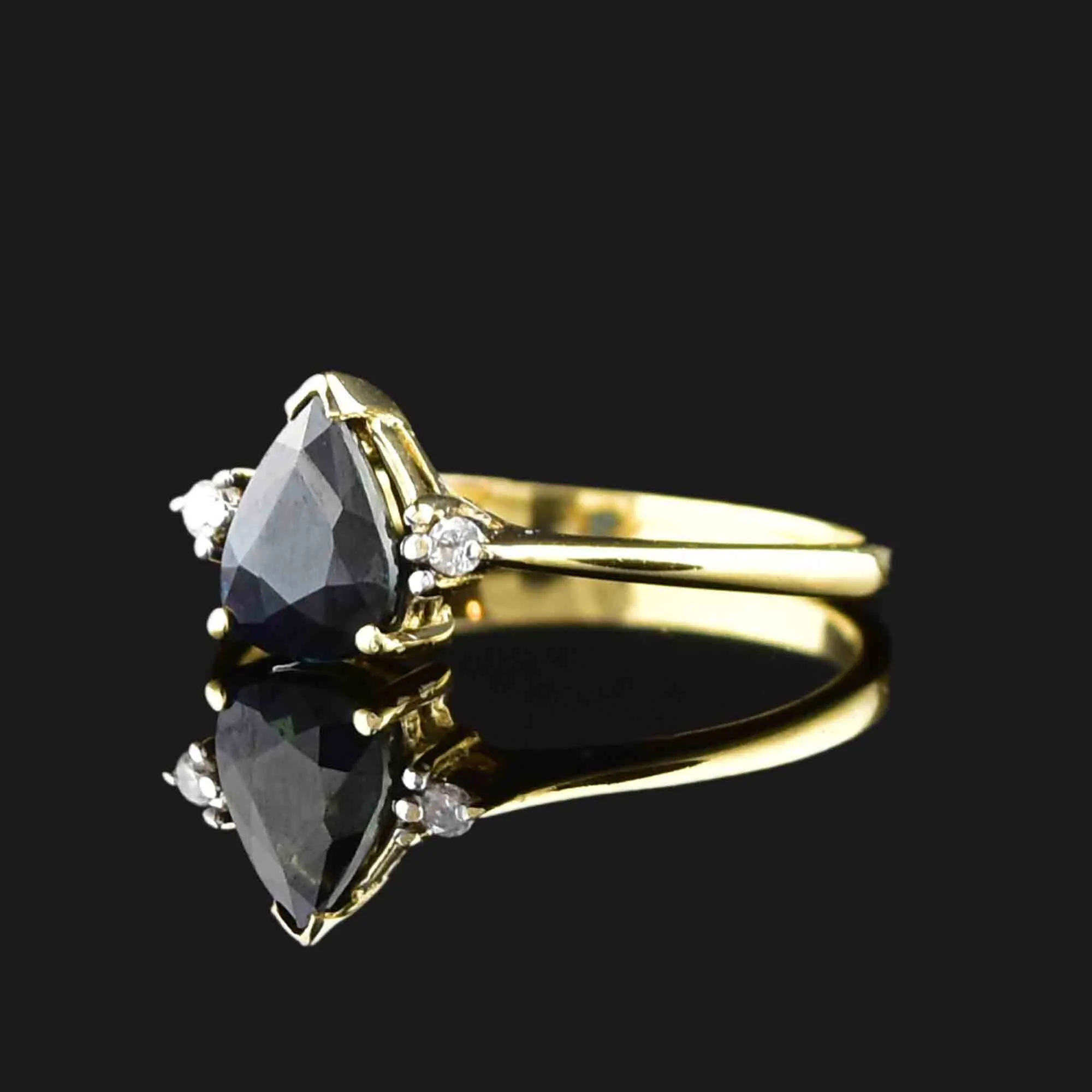 Vintage 10K Gold Diamond Sapphire Ring