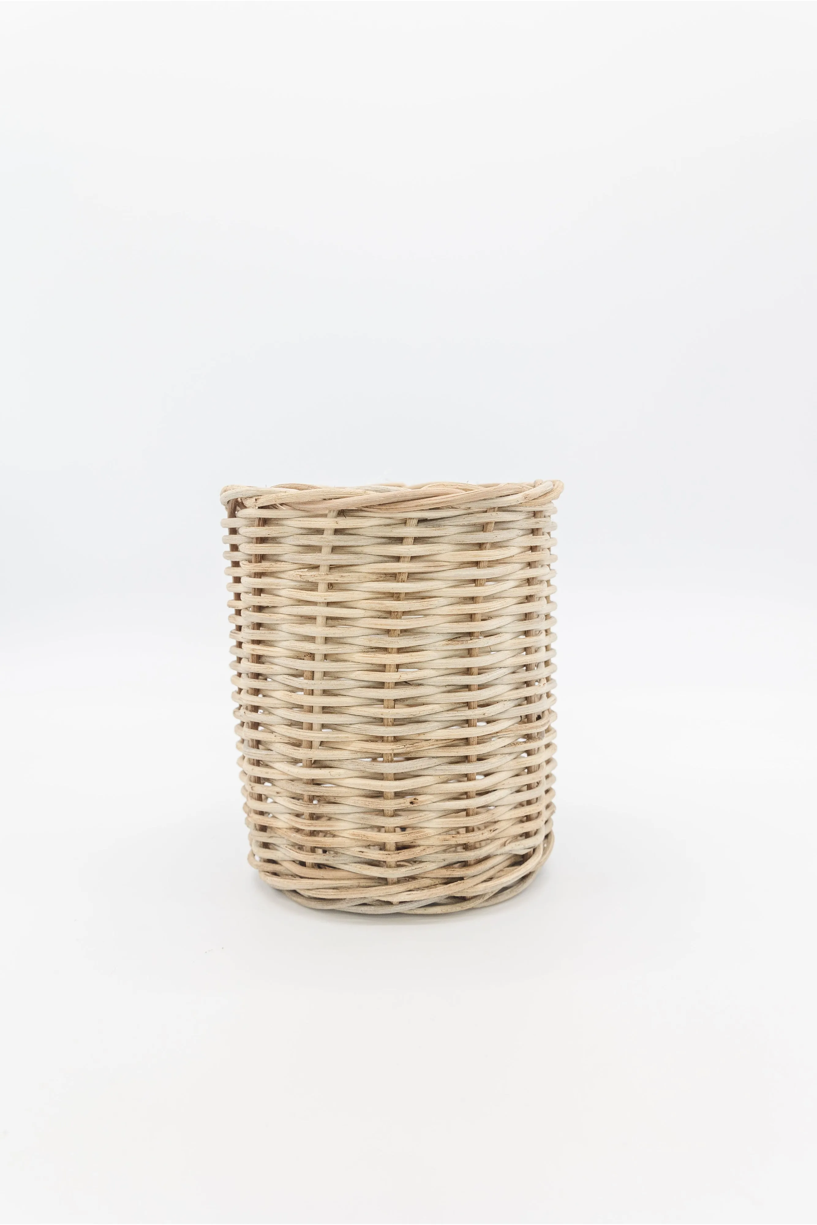 Yona Basket